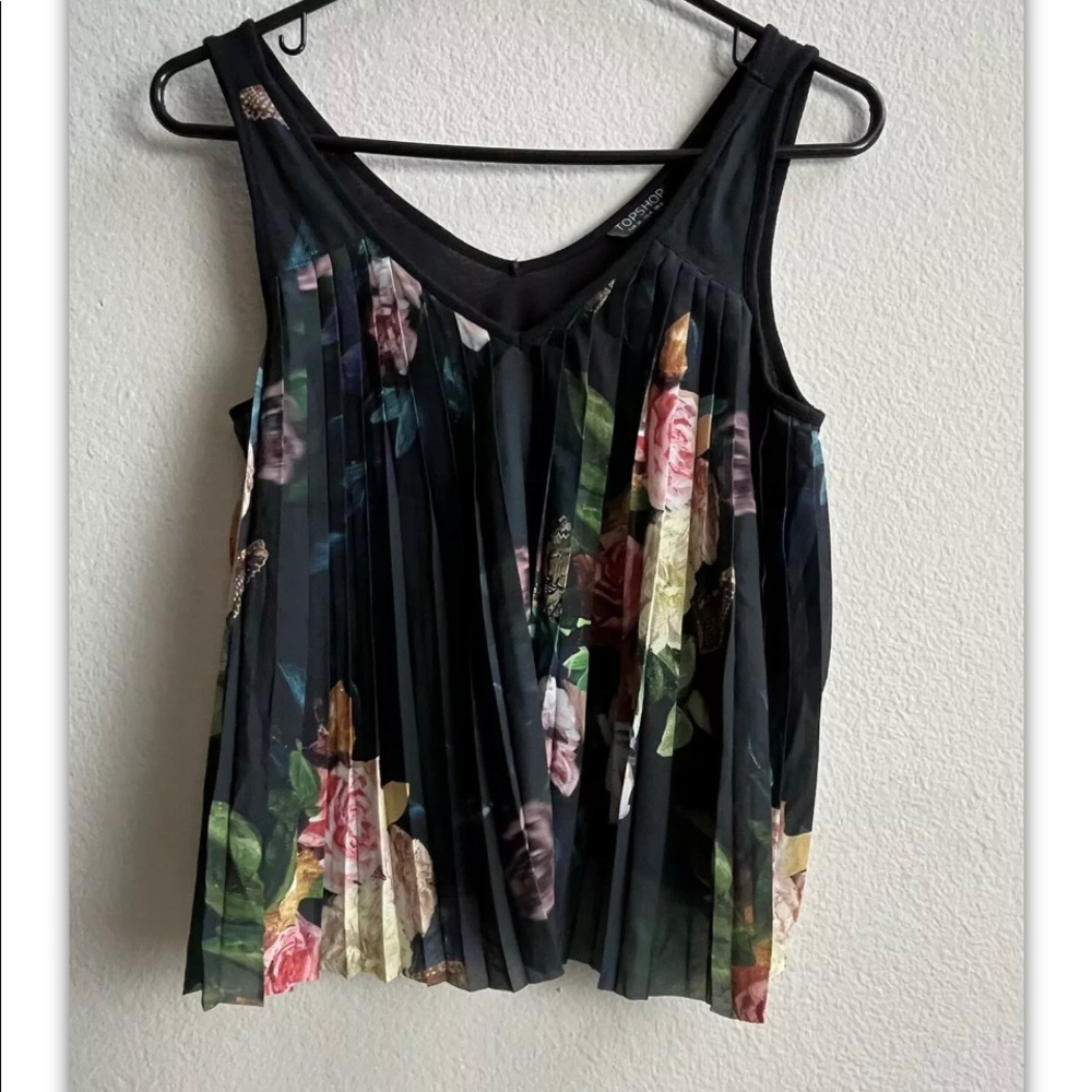 TOPSHOP PLEATED FLORAL PRINT V-NECK CAMI TANK TOP BLOUSE SIZE 4 - PRE-OWNED